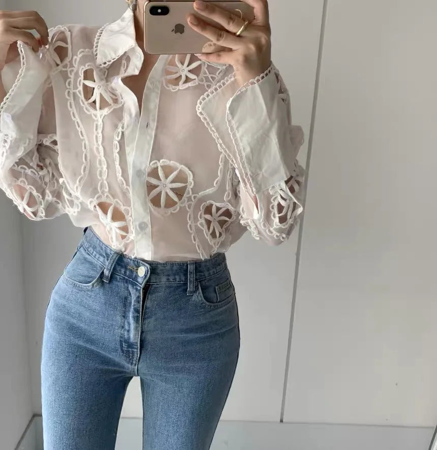 Spring Long Sleeve White Blouse Women Autumn Sexy Hollow Floral Embroidery Shirt Tops Vintage Loose Casual Blouses Blusas 13369