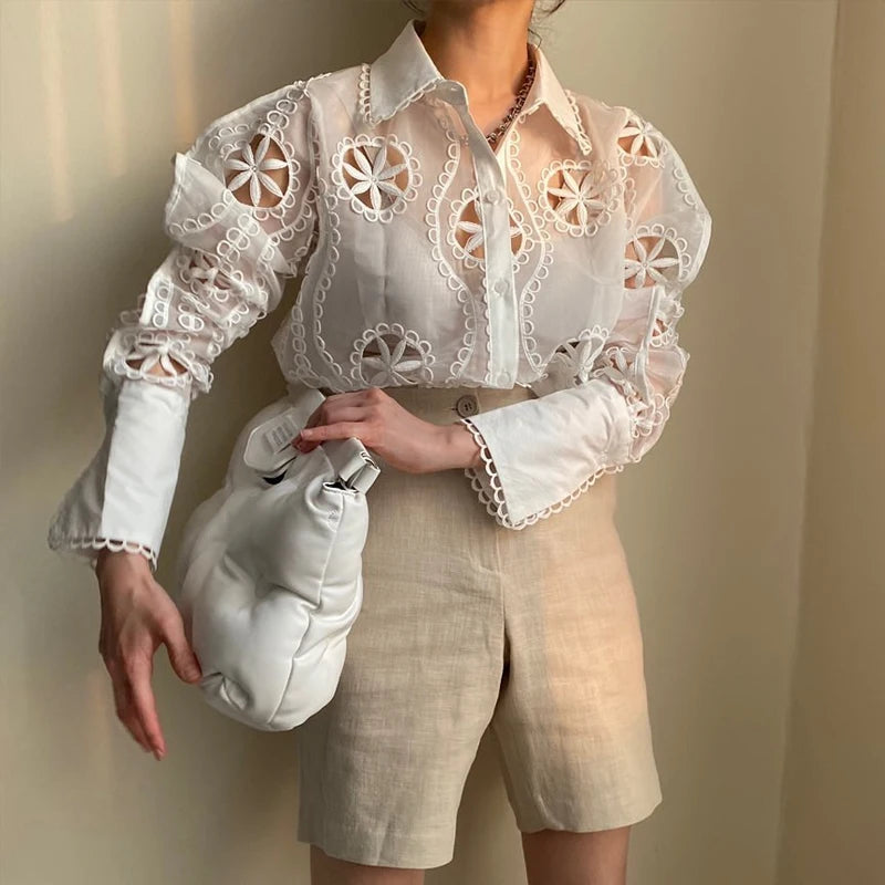 Spring Long Sleeve White Blouse Women Autumn Sexy Hollow Floral Embroidery Shirt Tops Vintage Loose Casual Blouses Blusas 13369