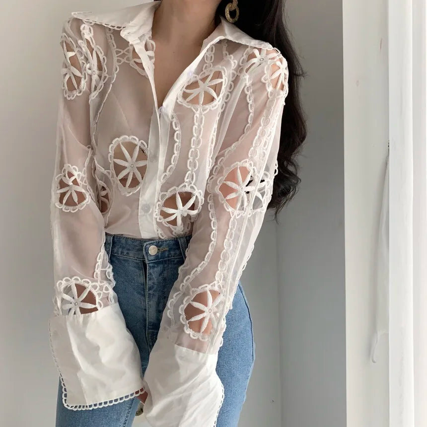 Spring Long Sleeve White Blouse Women Autumn Sexy Hollow Floral Embroidery Shirt Tops Vintage Loose Casual Blouses Blusas 13369