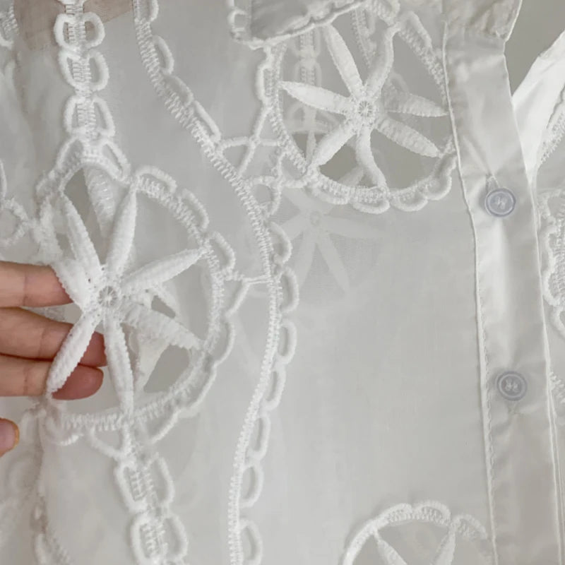 Spring Long Sleeve White Blouse Women Autumn Sexy Hollow Floral Embroidery Shirt Tops Vintage Loose Casual Blouses Blusas 13369