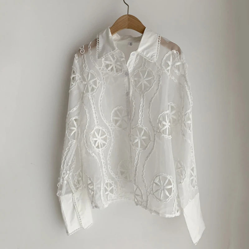Spring Long Sleeve White Blouse Women Autumn Sexy Hollow Floral Embroidery Shirt Tops Vintage Loose Casual Blouses Blusas 13369