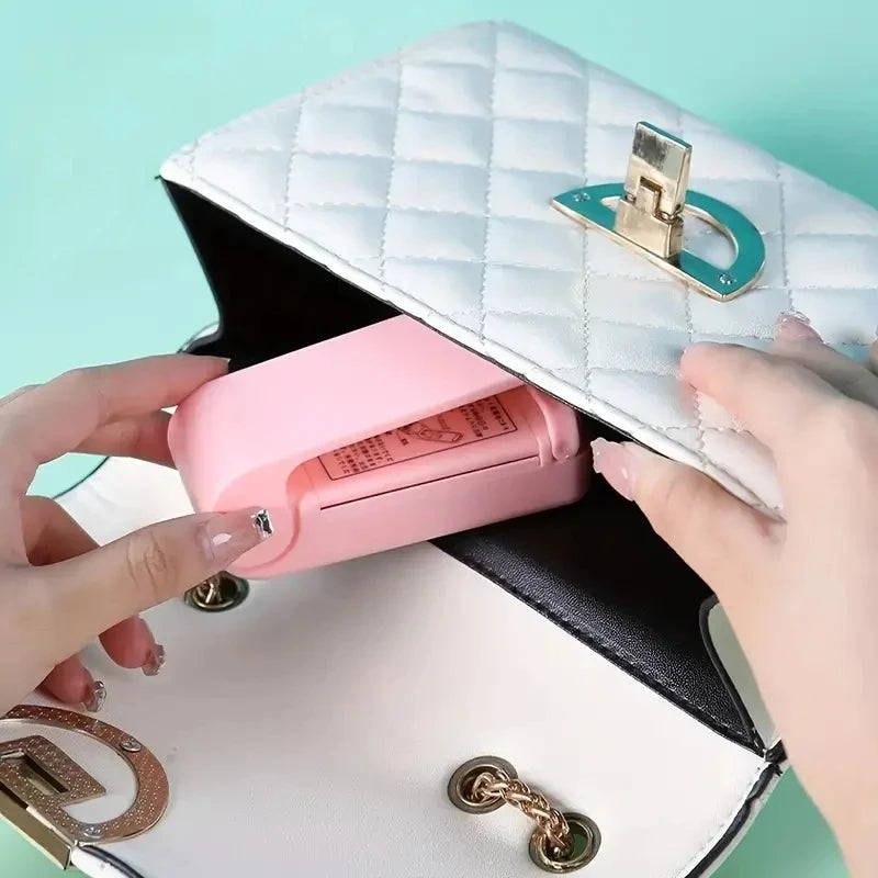 1PC Mini Sealing Machine Small Household Plastic Sealing Machine Portable Hand Pressure Plastic Bag Sealing Machine