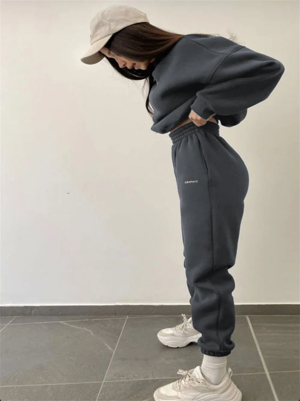 Autumn Hoodie Two Piece Sets Casual Long Sleeve Sweatshirts and Trousers Fleece Warm Two Piece Sets Lady Suit Women's Tracksuit