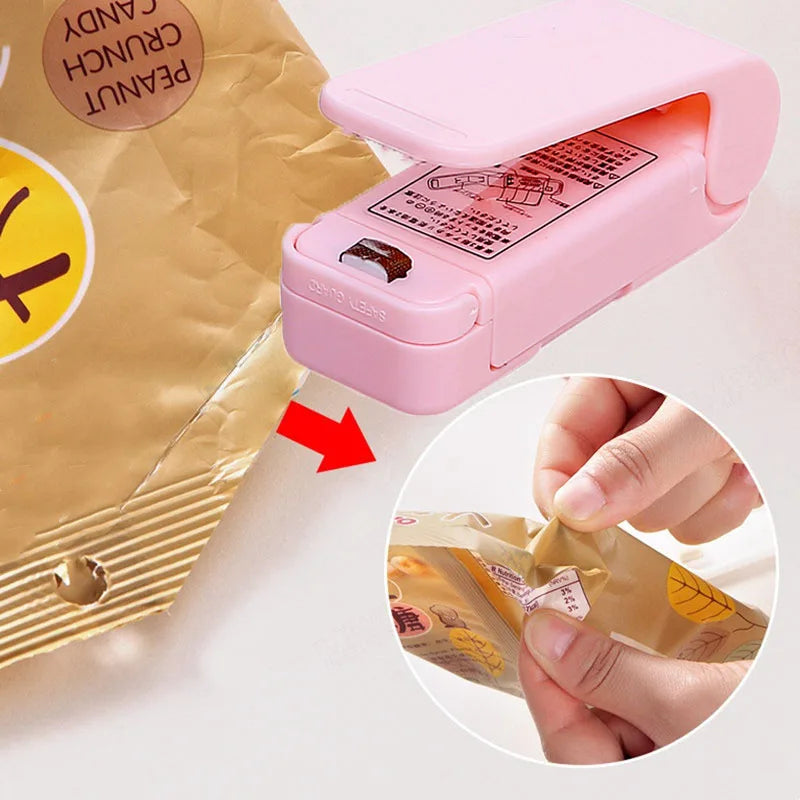 1PC Mini Sealing Machine Small Household Plastic Sealing Machine Portable Hand Pressure Plastic Bag Sealing Machine