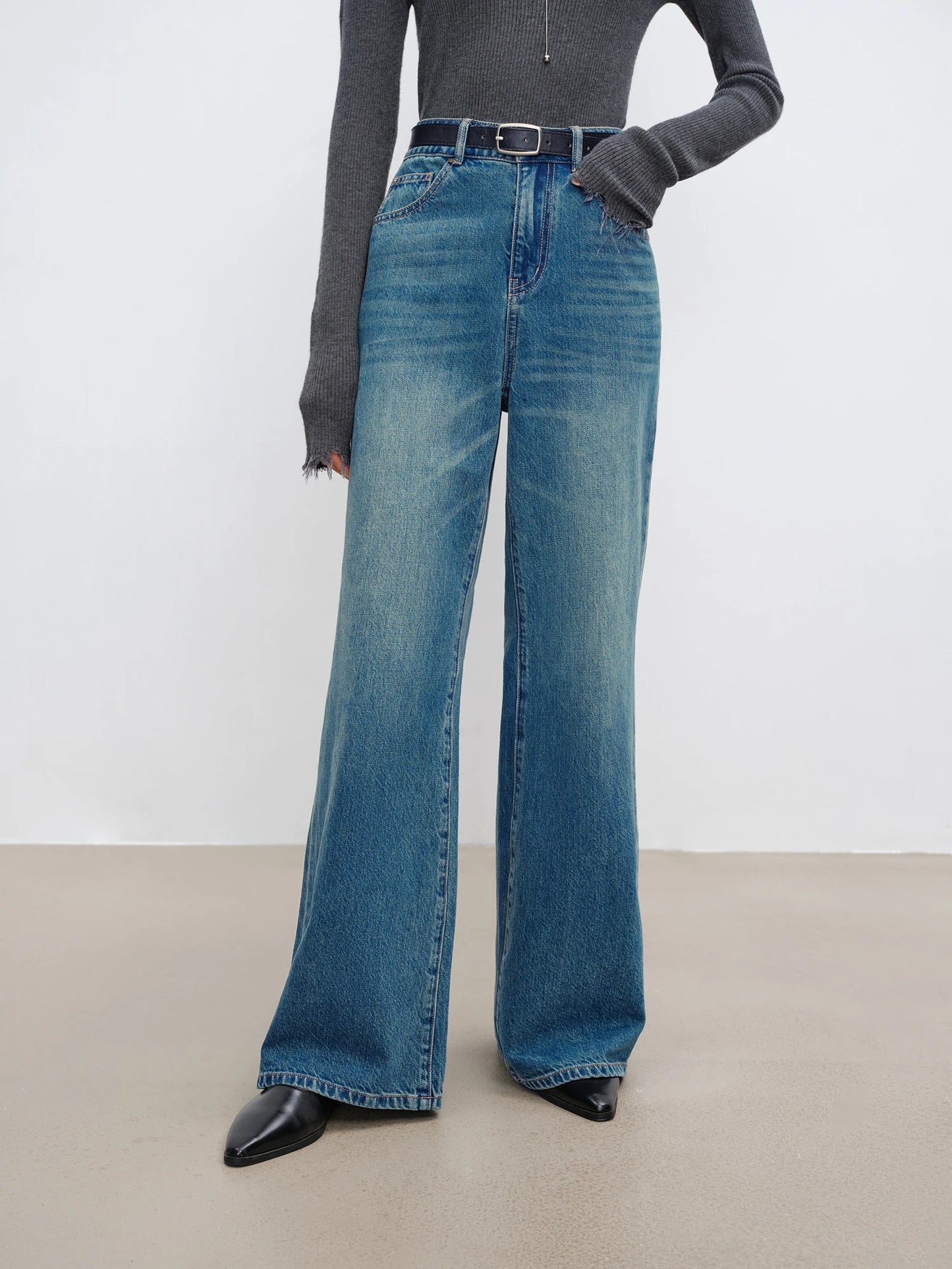 ZIQIAO Retro Solid Wide-leg Pants Versatile Casual Flared Jeans For Women 2024 New Mopping Long Pants 24ZQ93011