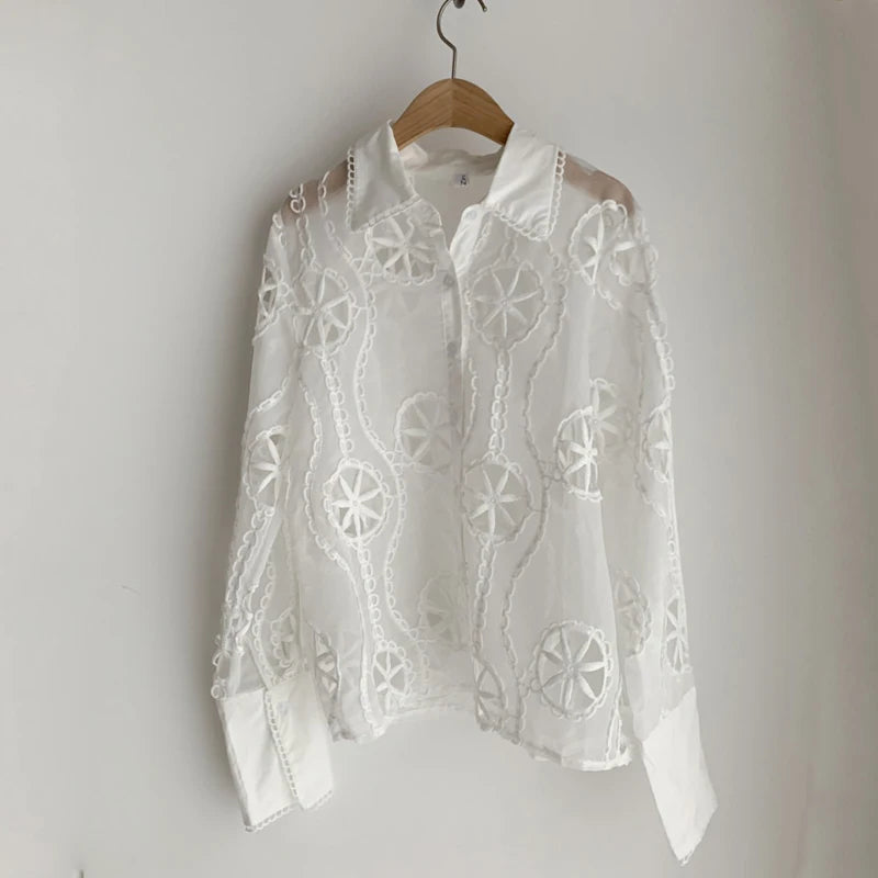 Spring Long Sleeve White Blouse Women Autumn Sexy Hollow Floral Embroidery Shirt Tops Vintage Loose Casual Blouses Blusas 13369