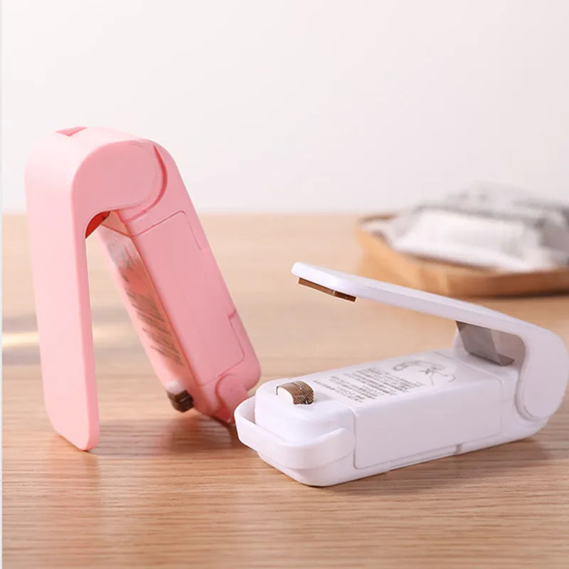 1PC Mini Sealing Machine Small Household Plastic Sealing Machine Portable Hand Pressure Plastic Bag Sealing Machine
