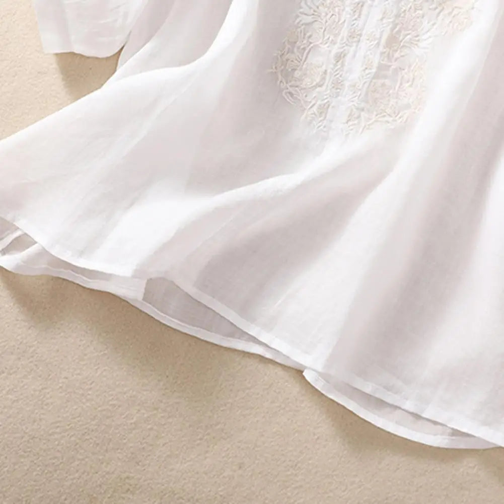 Cotton Linen Flower Embroidery Shirt Women Three Quarter Sleeves V Neck Casual Blouse Loose Solid Color Mother Blouse Women Top