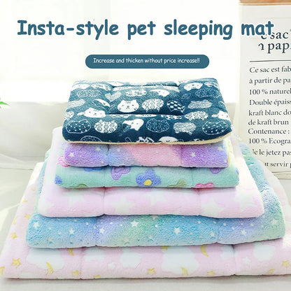 Universal Thickened Pet Sleeping Mat Cat Bed Soft Pet Blanket Mat Washable Autumn Winter Warm Carpet Pet Pad Pet Supplies