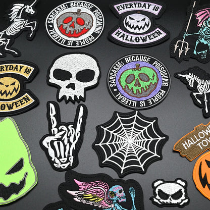 Halloween Iron-on Patch for Clothes Stickers Pumpkin Ghost Apple Devil Embroidery Backpack Jacket Horror Punk Patches Decorative