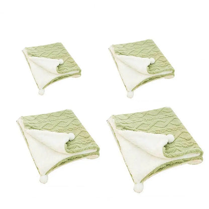 Pet Blanket Warm Dogs Cats Plush Blanket Thickened Warm Pet Sleeping Blanket for Dogs Cats Pet Supplies manta perros mascotas