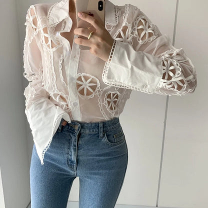 Spring Long Sleeve White Blouse Women Autumn Sexy Hollow Floral Embroidery Shirt Tops Vintage Loose Casual Blouses Blusas 13369