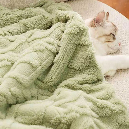 Pet Blanket Warm Dogs Cats Plush Blanket Thickened Warm Pet Sleeping Blanket for Dogs Cats Pet Supplies manta perros mascotas