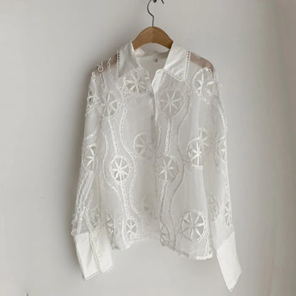 Spring Long Sleeve White Blouse Women Autumn Sexy Hollow Floral Embroidery Shirt Tops Vintage Loose Casual Blouses Blusas 13369