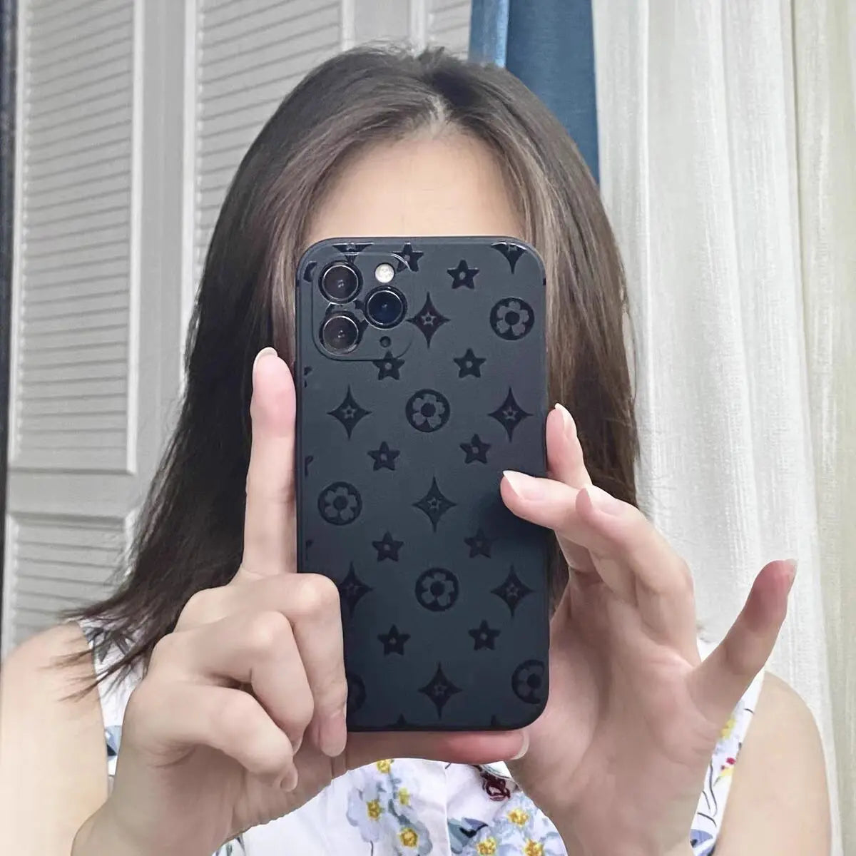 Luxury Retro Classic Phone Case For iPhone 16 15 14 13 12 11Pro Max XR X XS 12Mini 14 15 16 Puls Soft Silicone Black iPhone Case