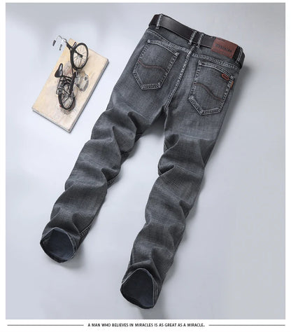 20234 Brand Men's Stretch Loose Straight Fit Jeans Men's Business Casual Denim Pants Brand New Style Trousers Mens Wear Grey