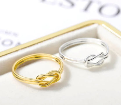 Zirca Luxe Cross Wrap Ring